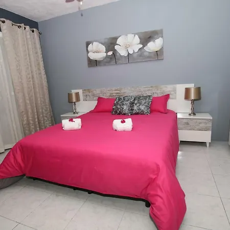 Apartment Pr 10 - Central & Cosy Aptmt With Spacious Balcony